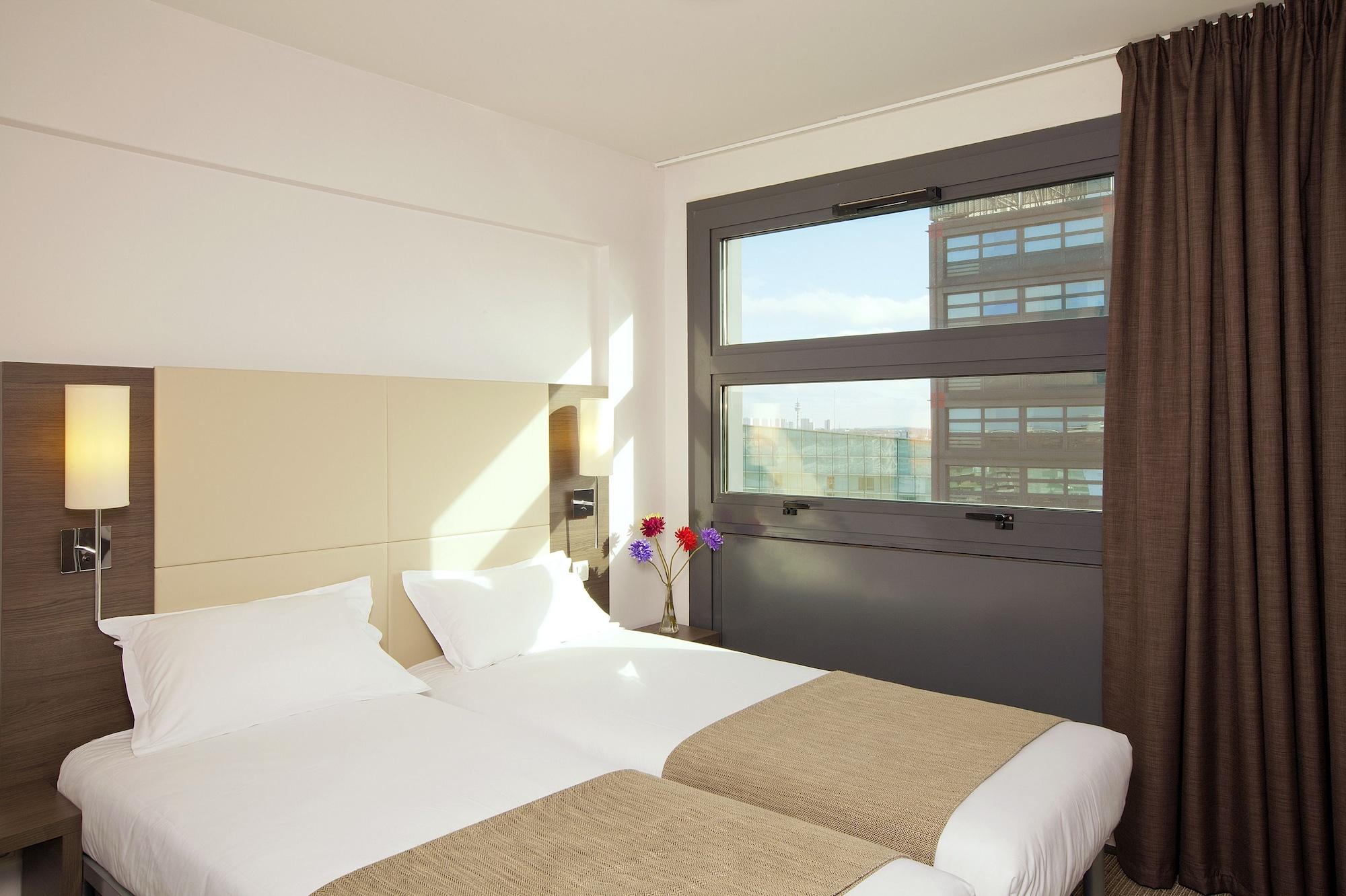 Sejours & Affaires Lille Europe Aparthotel ภายนอก รูปภาพ